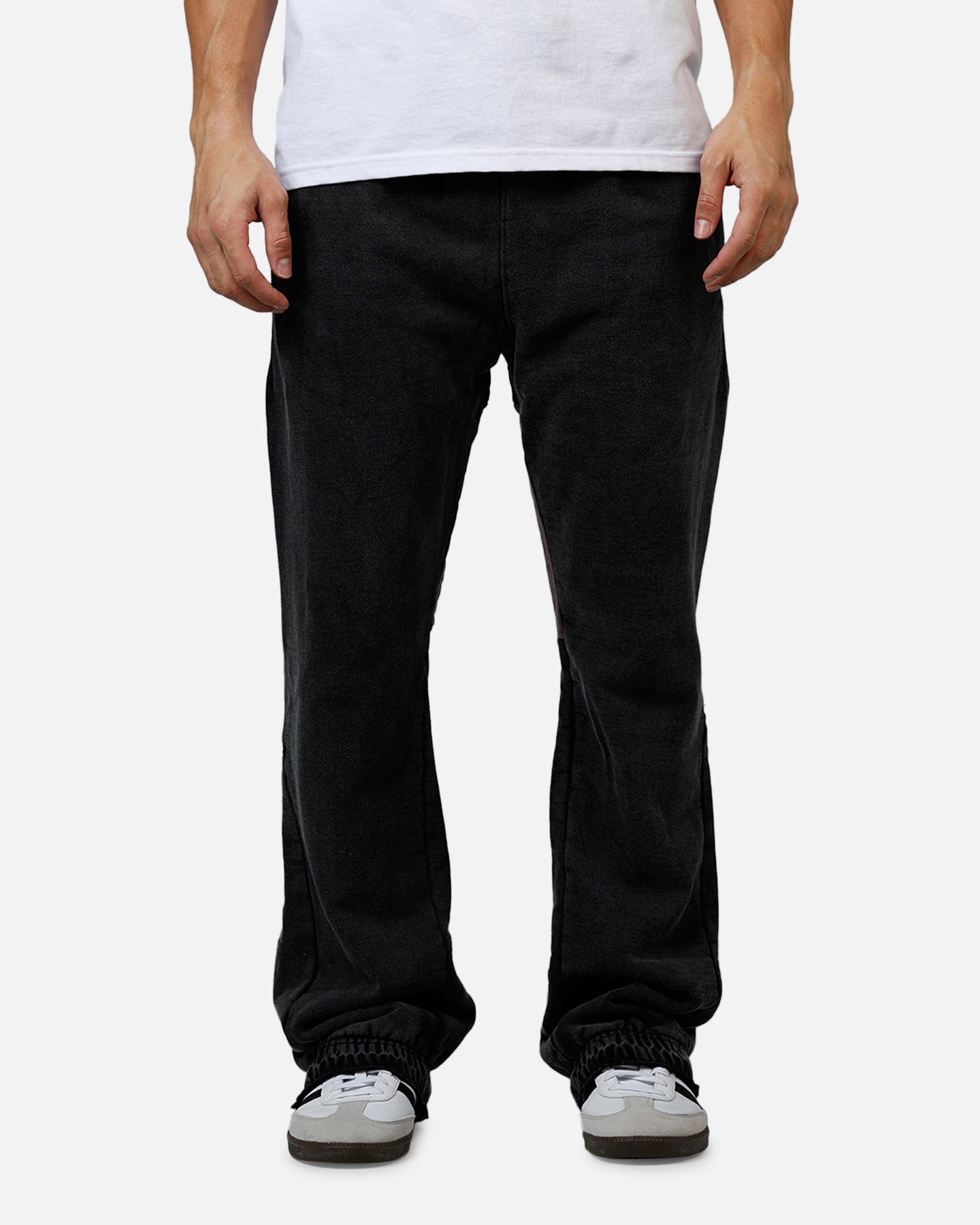 MNML Contrast Bootcut Sweatpants Vintage Black