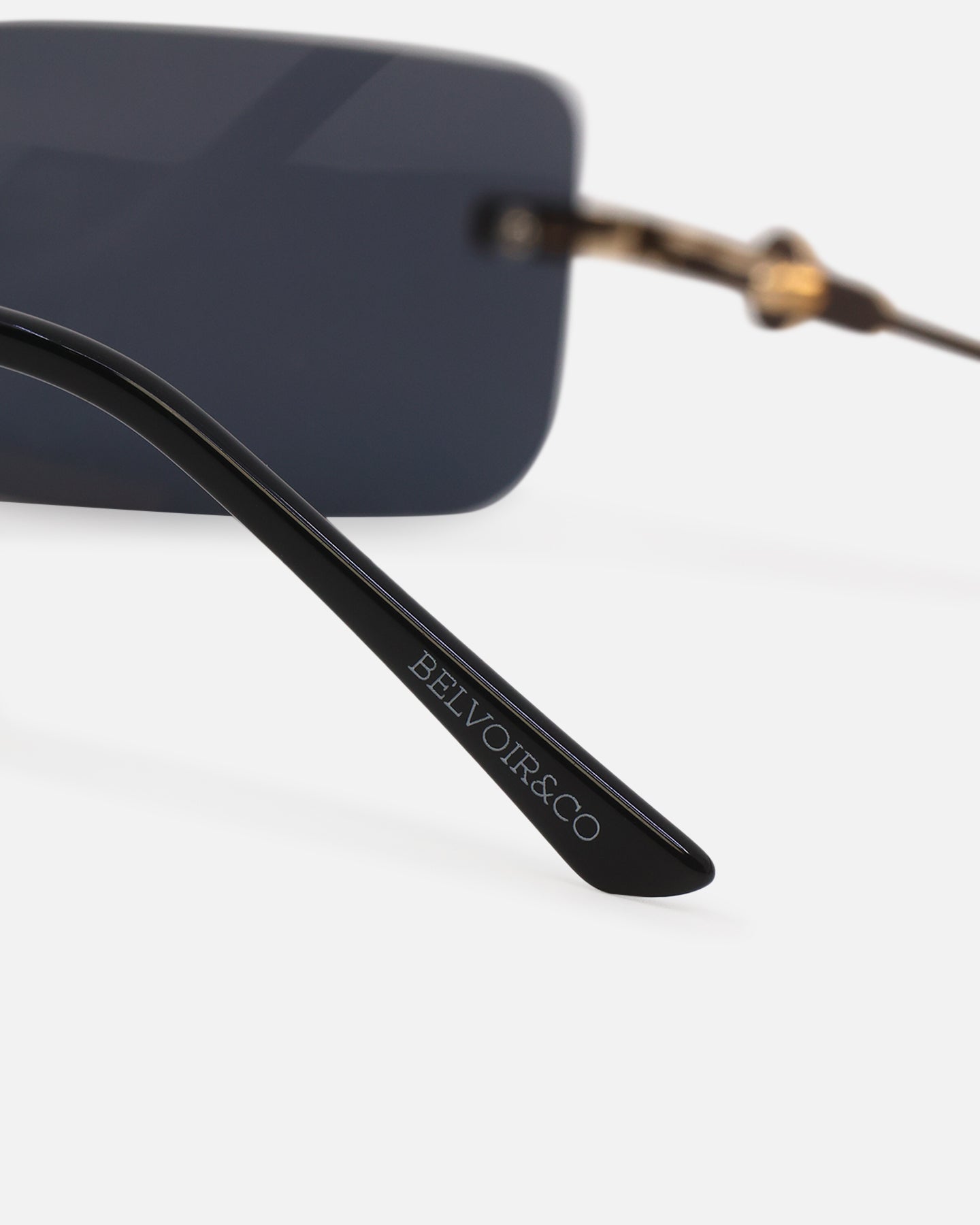 Belvoir & Co Hampton Sunglasses Black/Gold