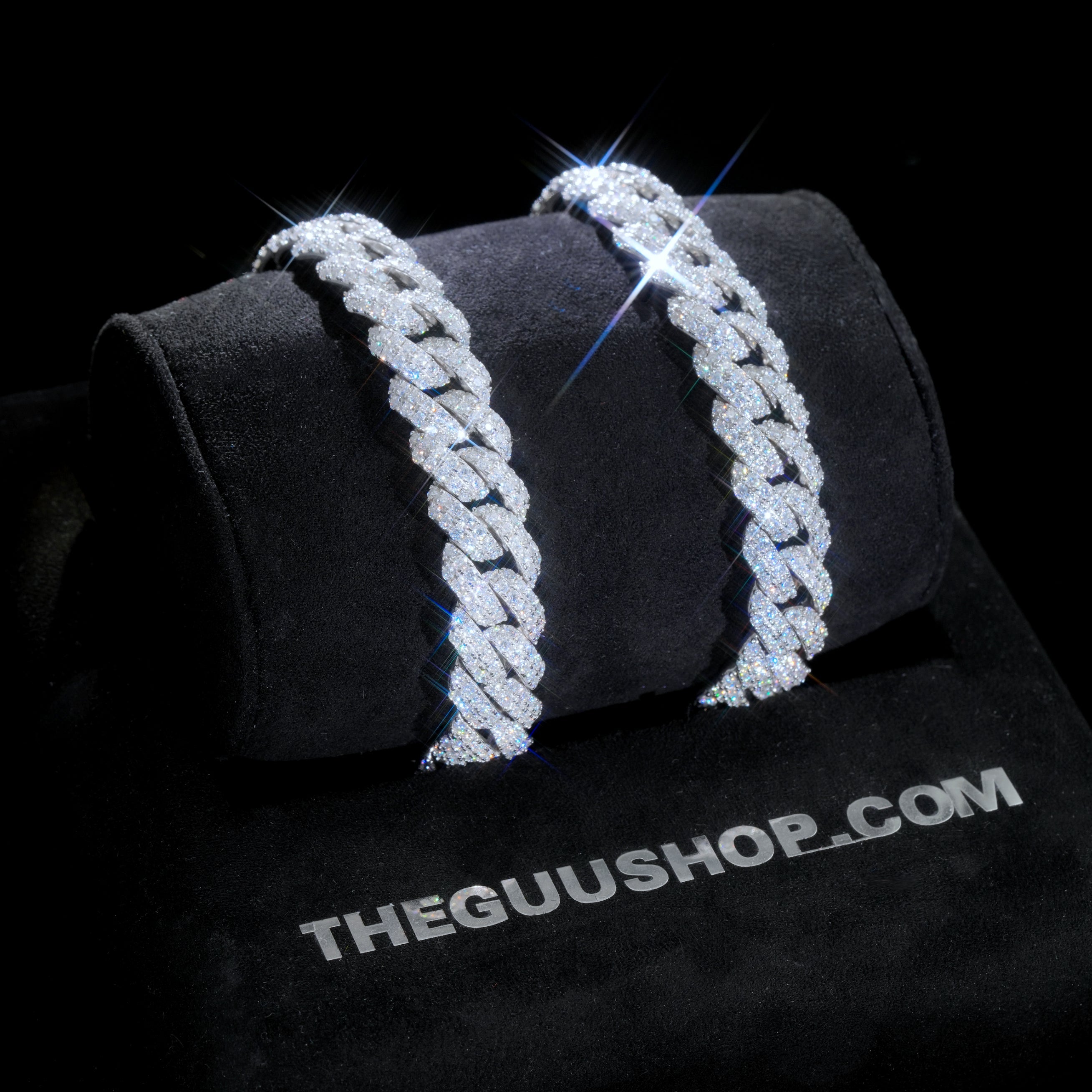 VVS MOISSANITE 10MM CUBAN BRACELET