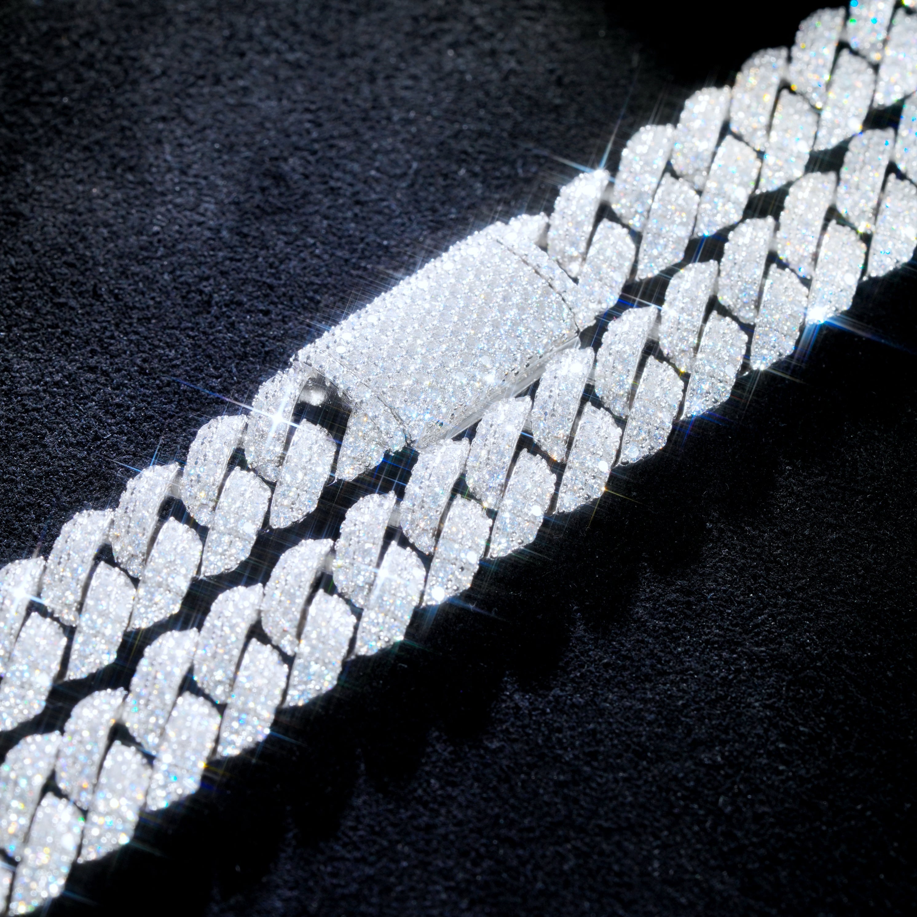 VVS MOISSANITE 10MM CUBAN BRACELET