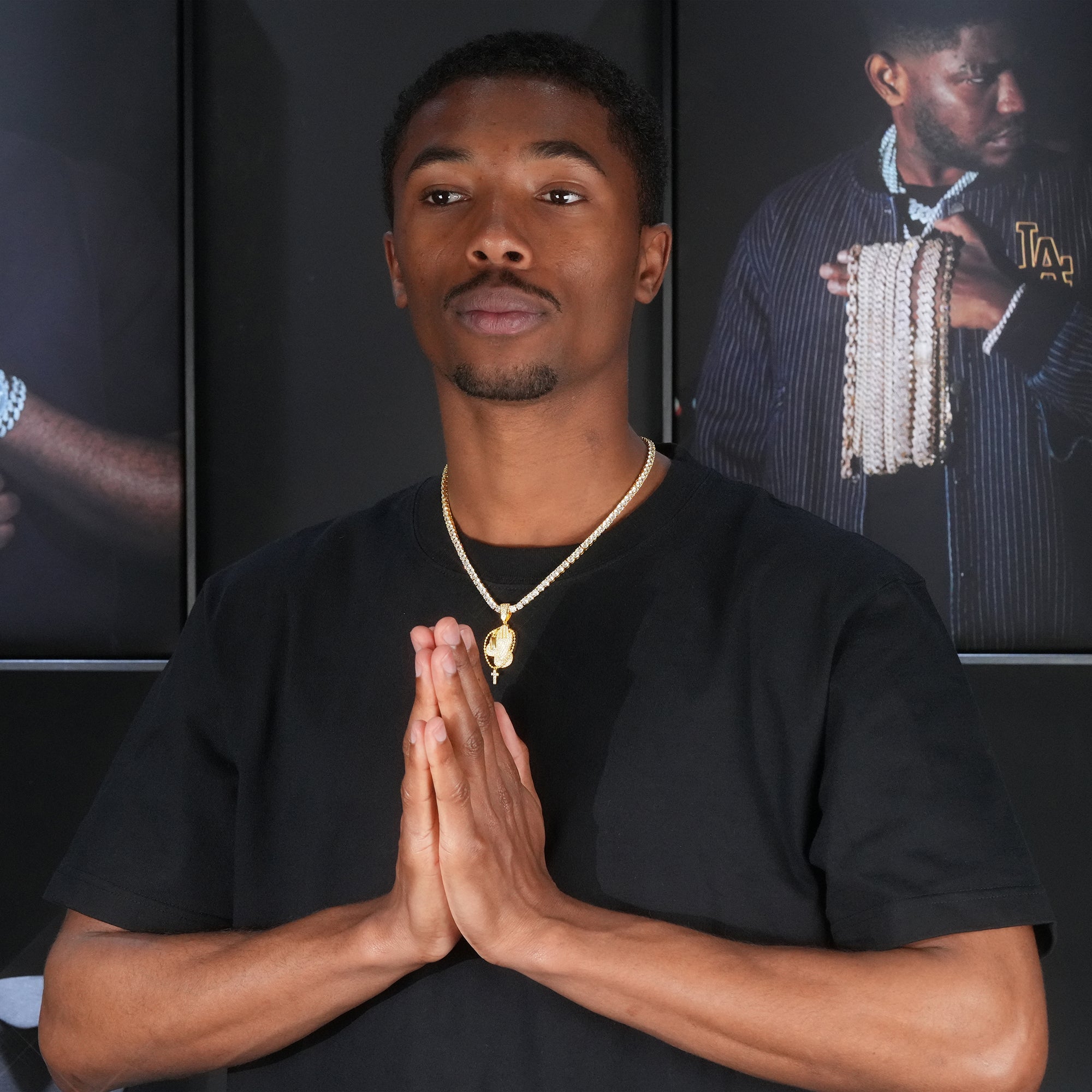 3mm Gold-Plated AAA CZ Hand Rosary Cross Prayer Hand Cross Pendant (with Stainless Steel Cuban/twist Chain)