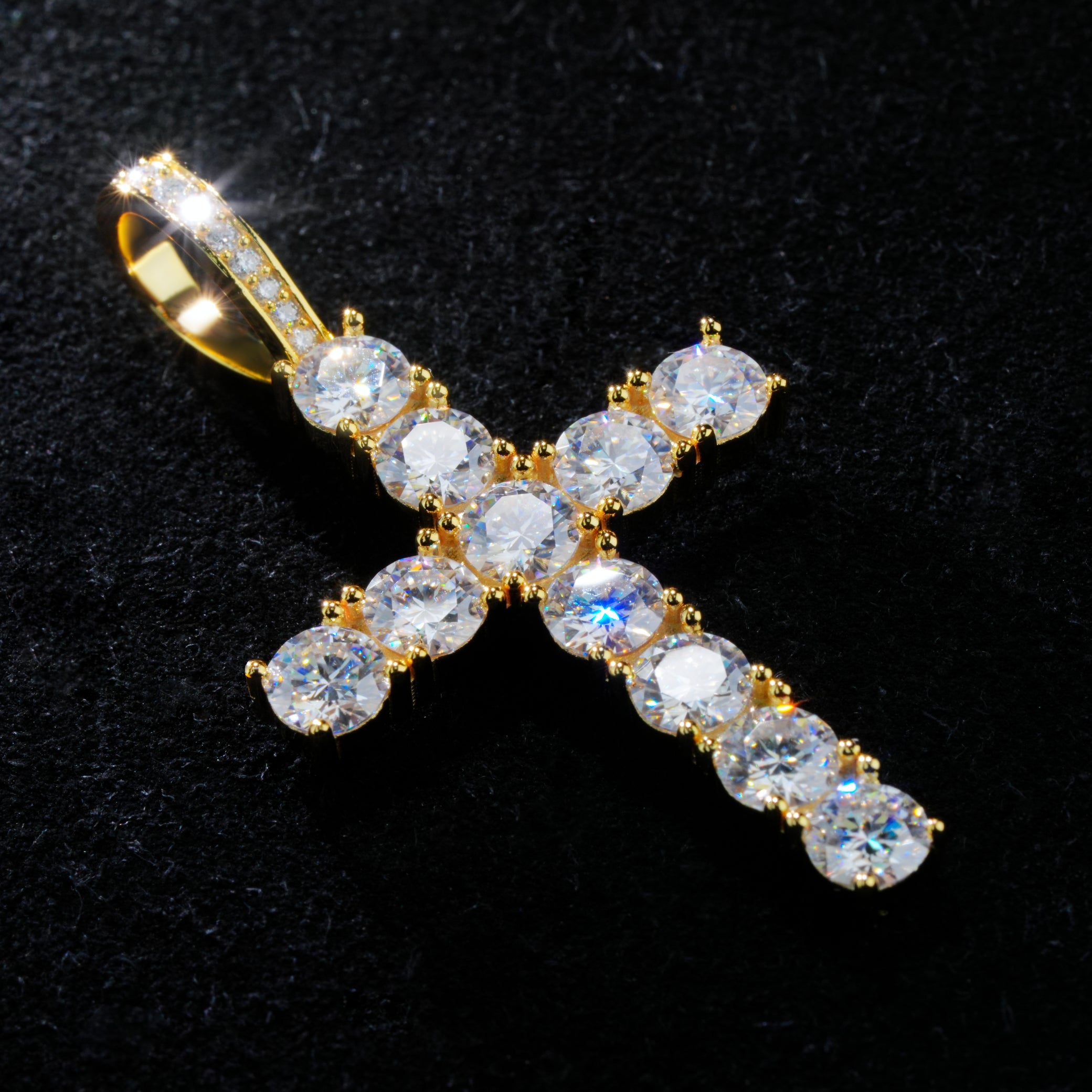 4.51 Carat VVS Moissanite Cross In Gold