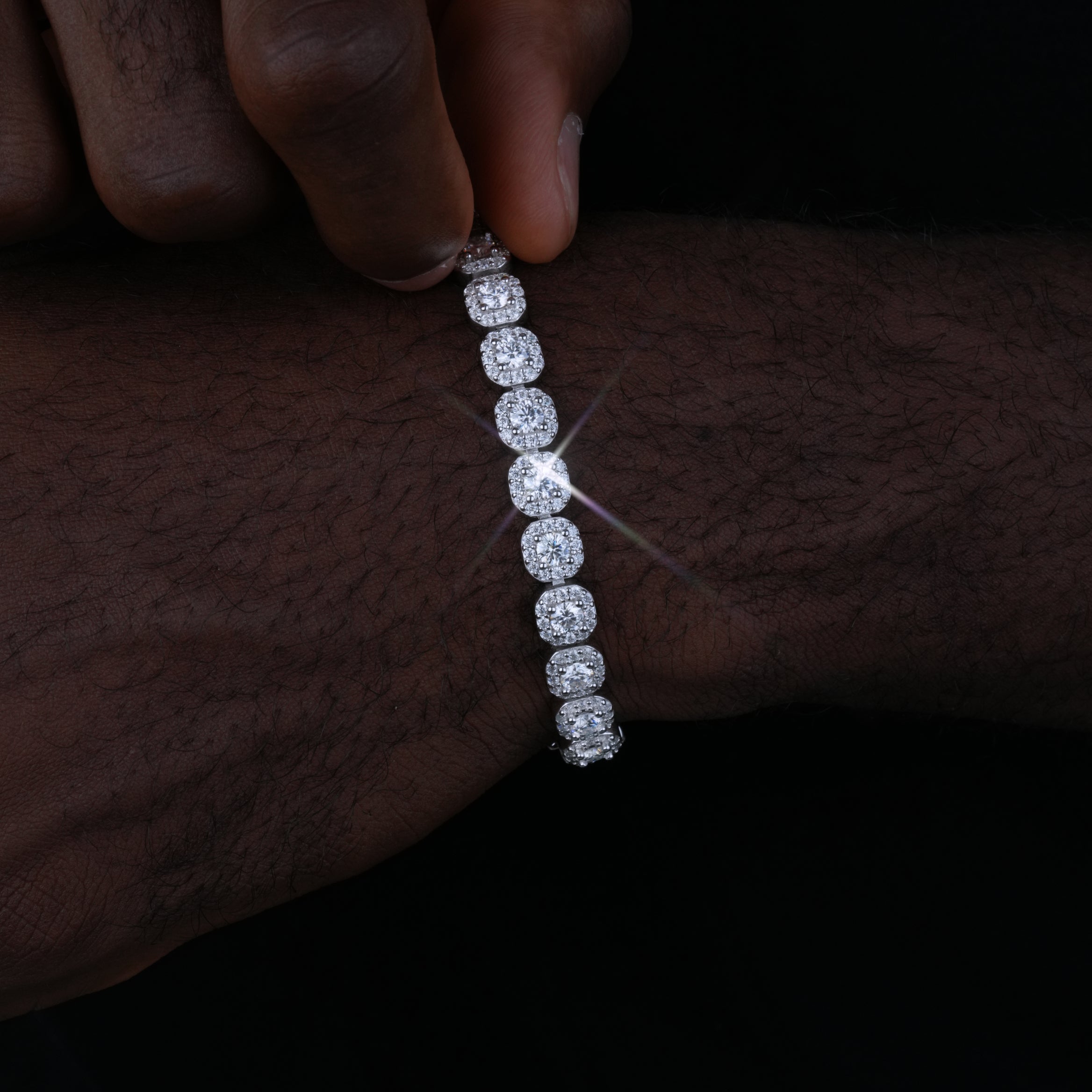 VVS Moissanite 8MM Clustered Tennis Bracelet