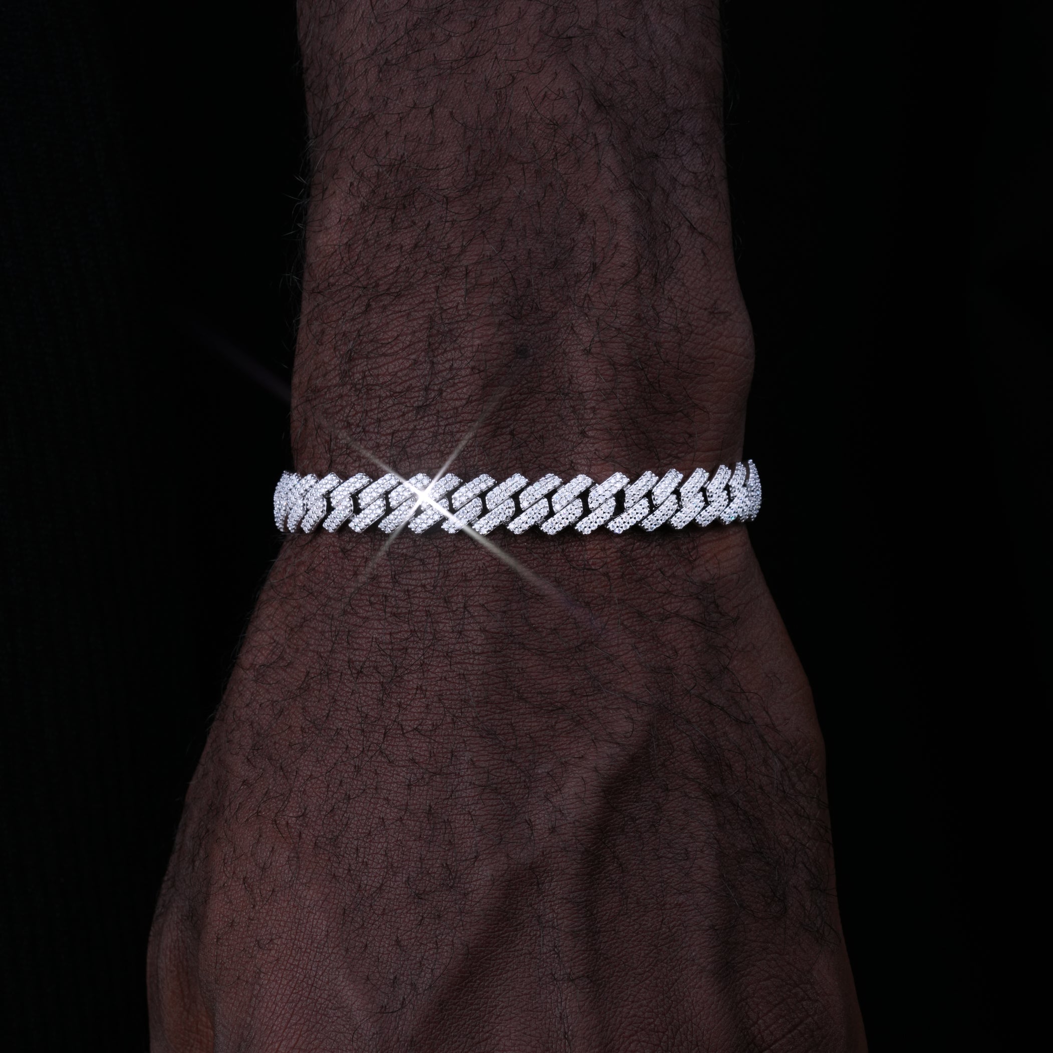 VVS Moissanite 8.5MM Prong Cuban Bracelet