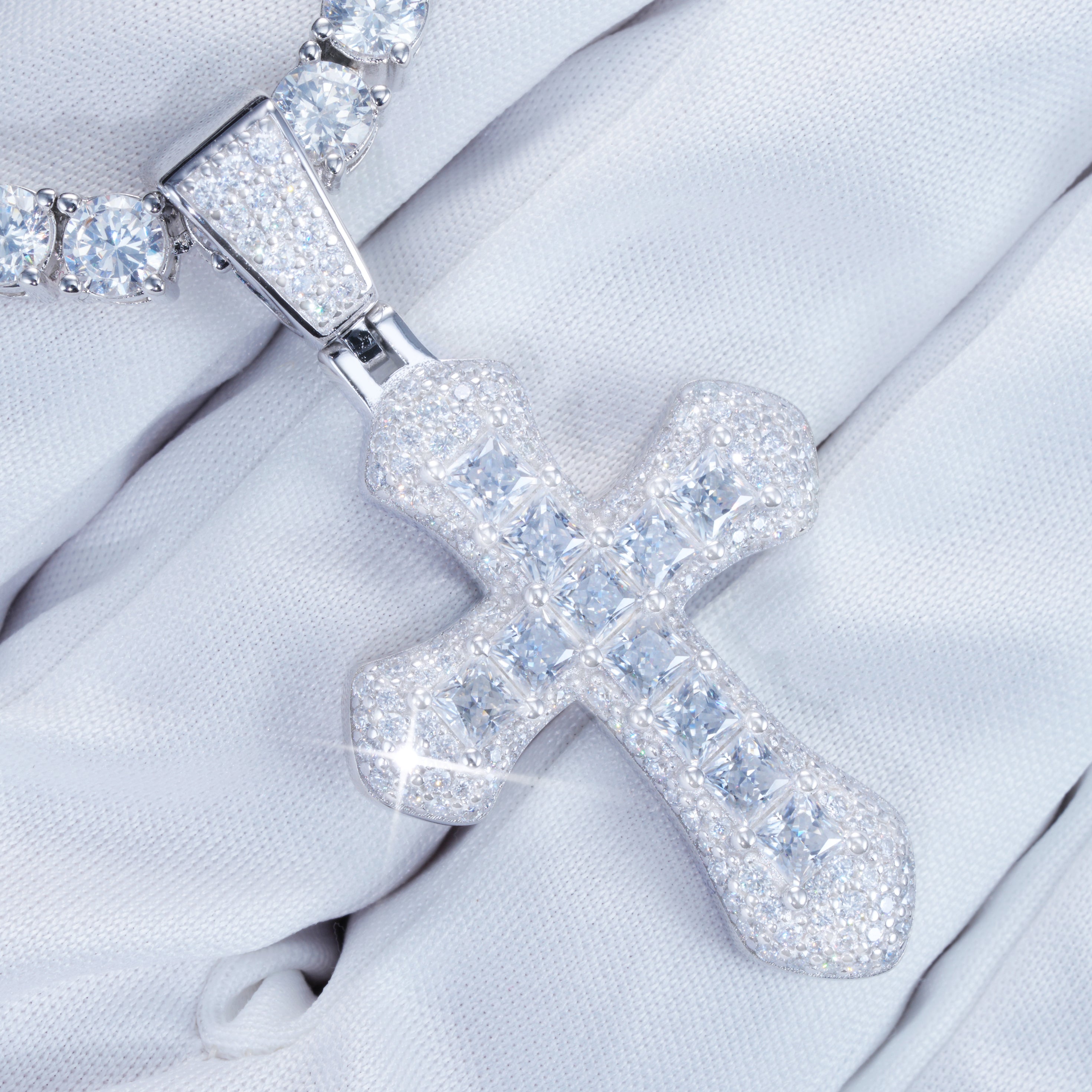 4.2 Carat VVS Moissanite Clustered Cross Necklace