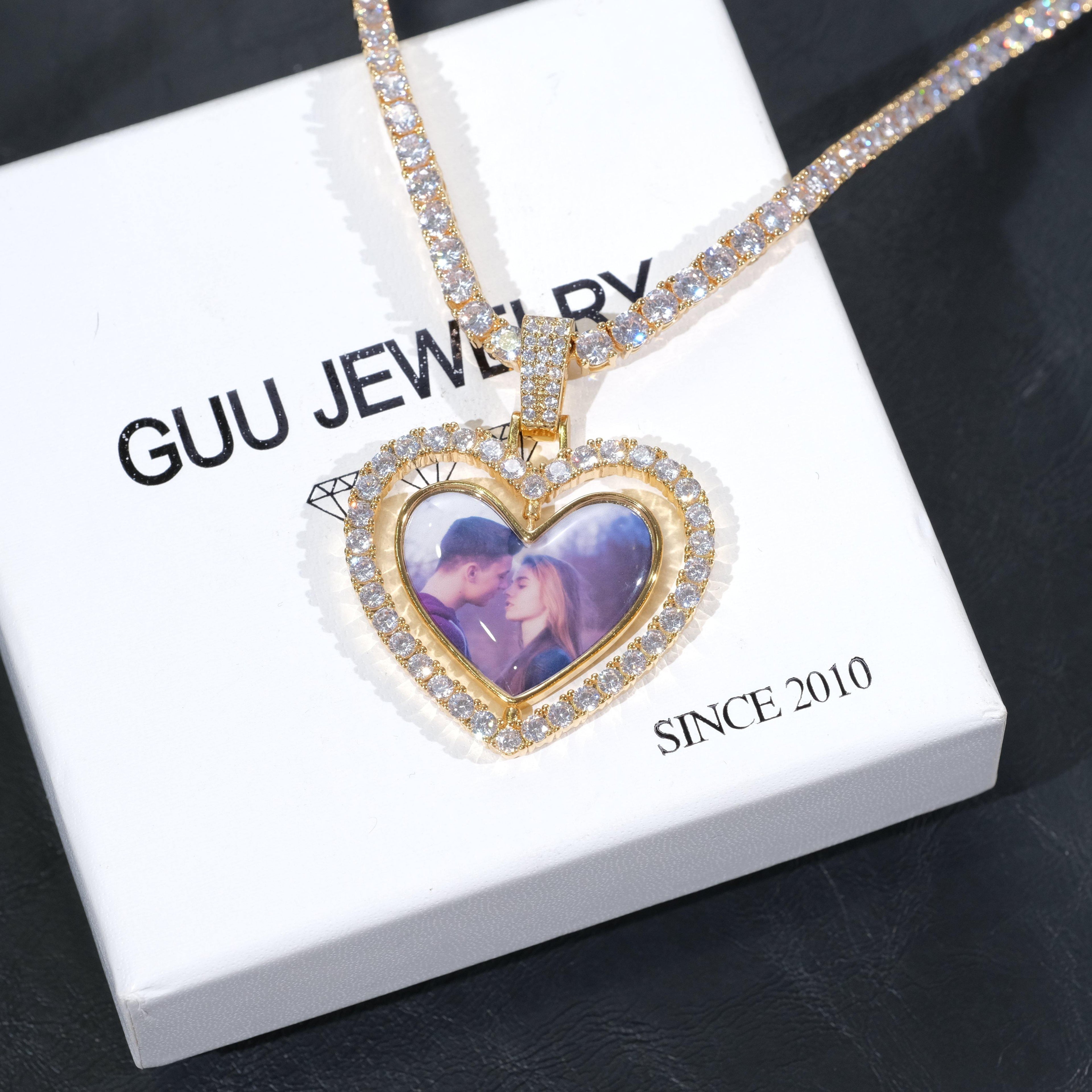 3D Spinning 2-Faced Heart Custom Picture Pendant