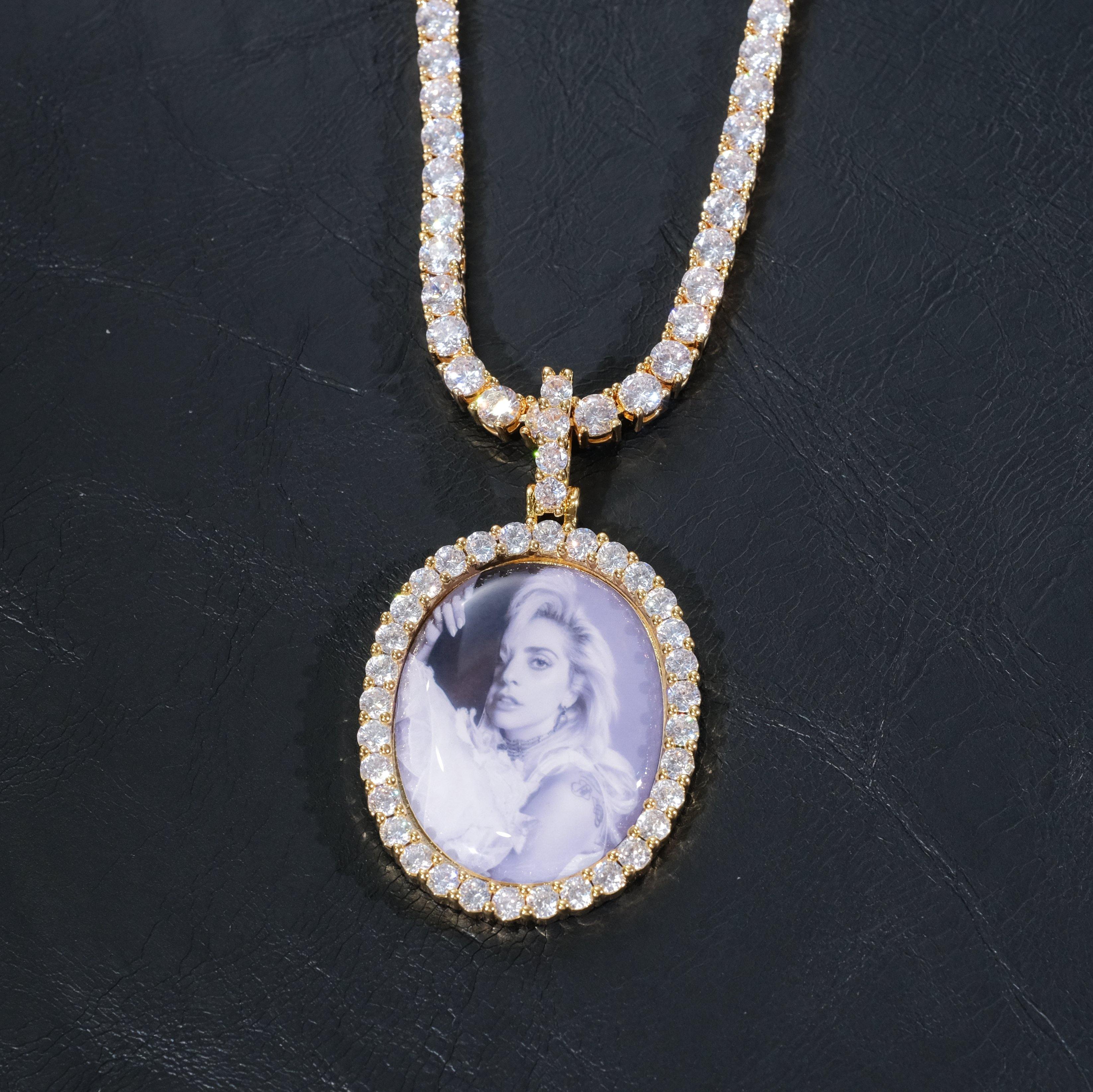 3D Oval Custom Picture Pendant